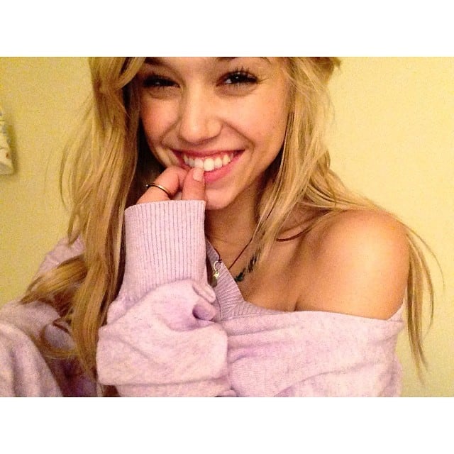 Alexis Ren Alexis Ren
