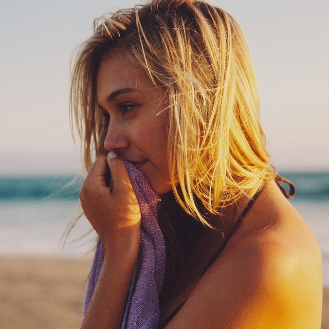 Alexis Ren
