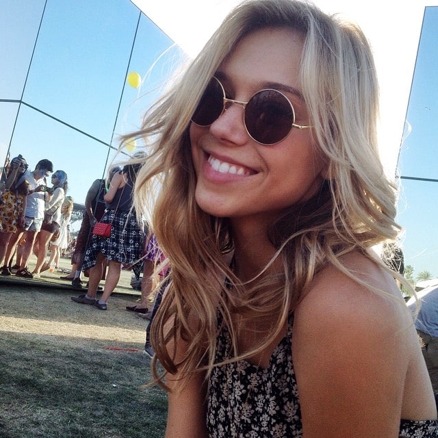 Alexis Ren