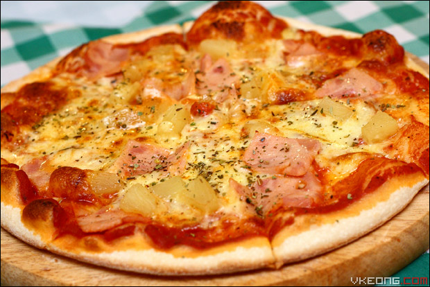 Hawaiian Pizza Hawaiian Pizza