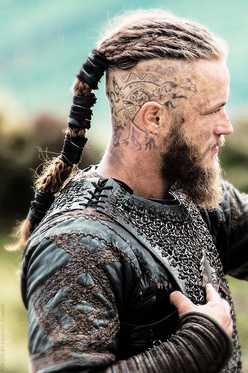 Travis Fimmel