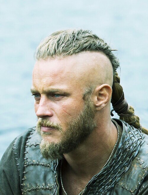 Picture of Travis Fimmel