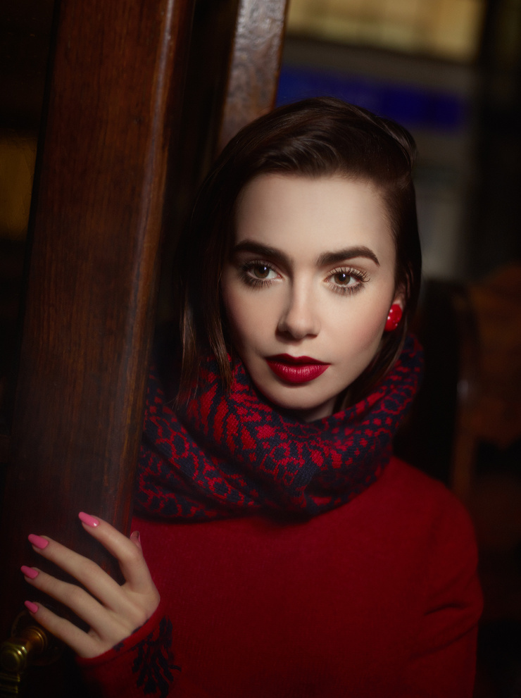 Lily Collins