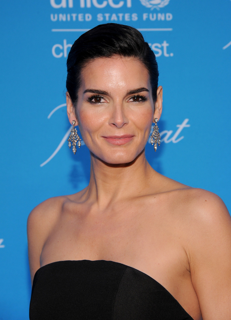 Angie Harmon Angie Harmon