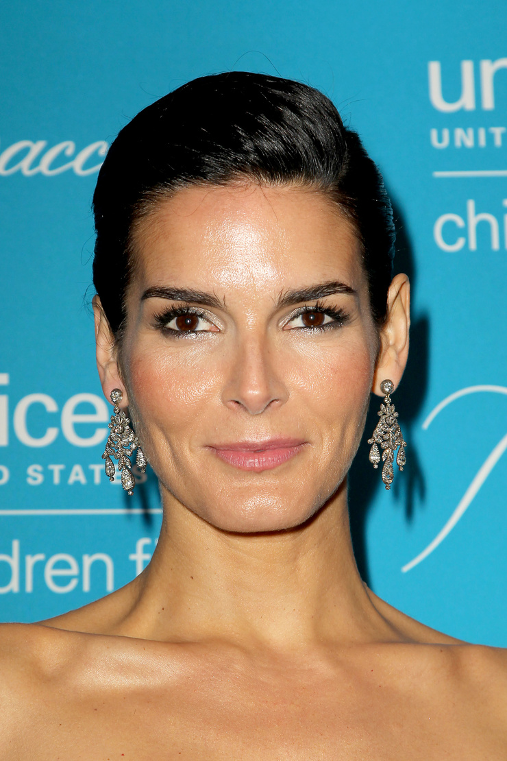 Angie Harmon Angie Harmon