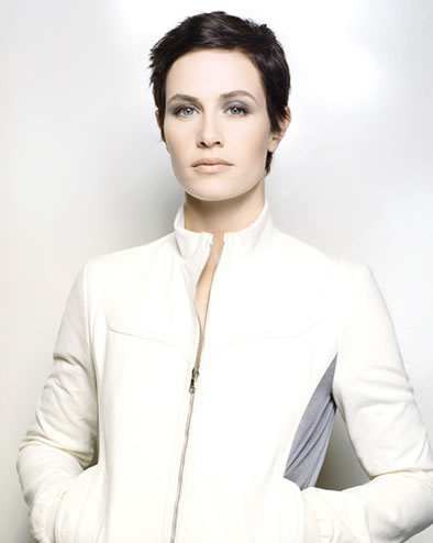 Cécile De France