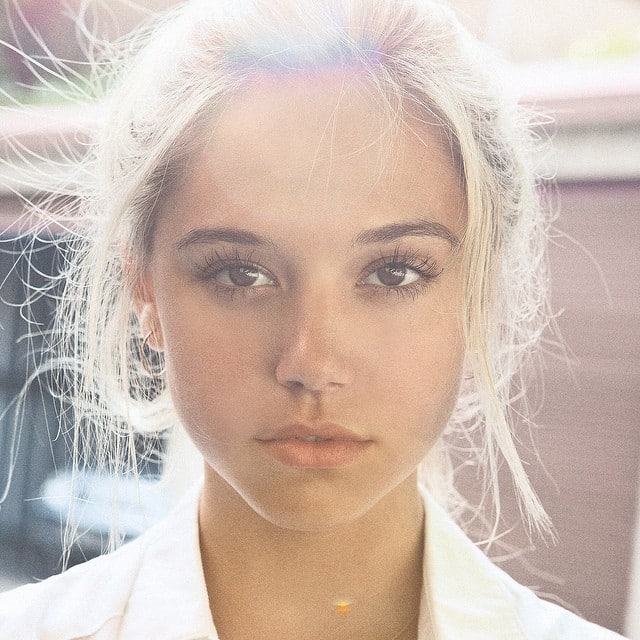 Alexis Ren Alexis Ren