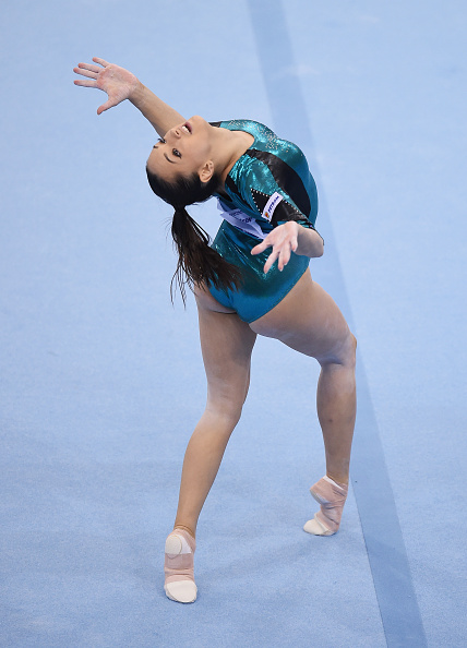 Larisa Iordache Larisa Iordache