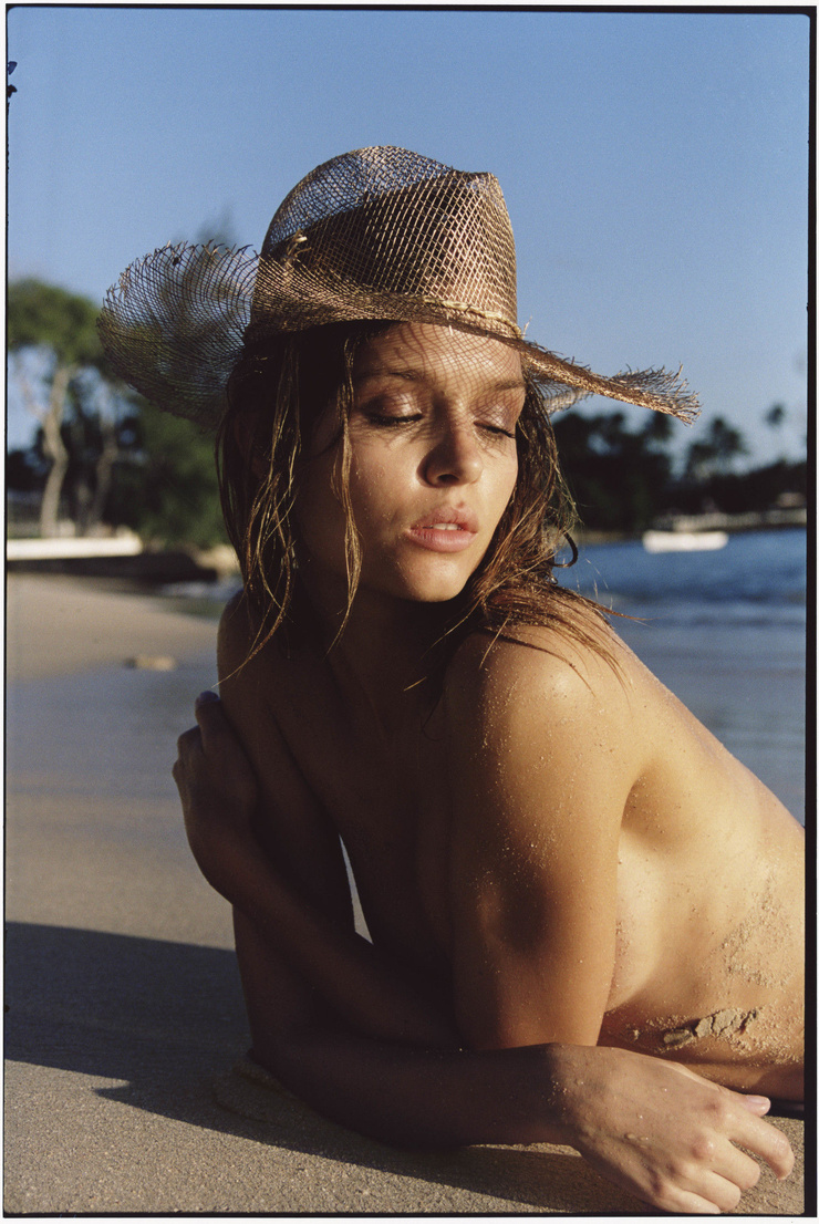 Josephine Skriver Josephine Skriver
