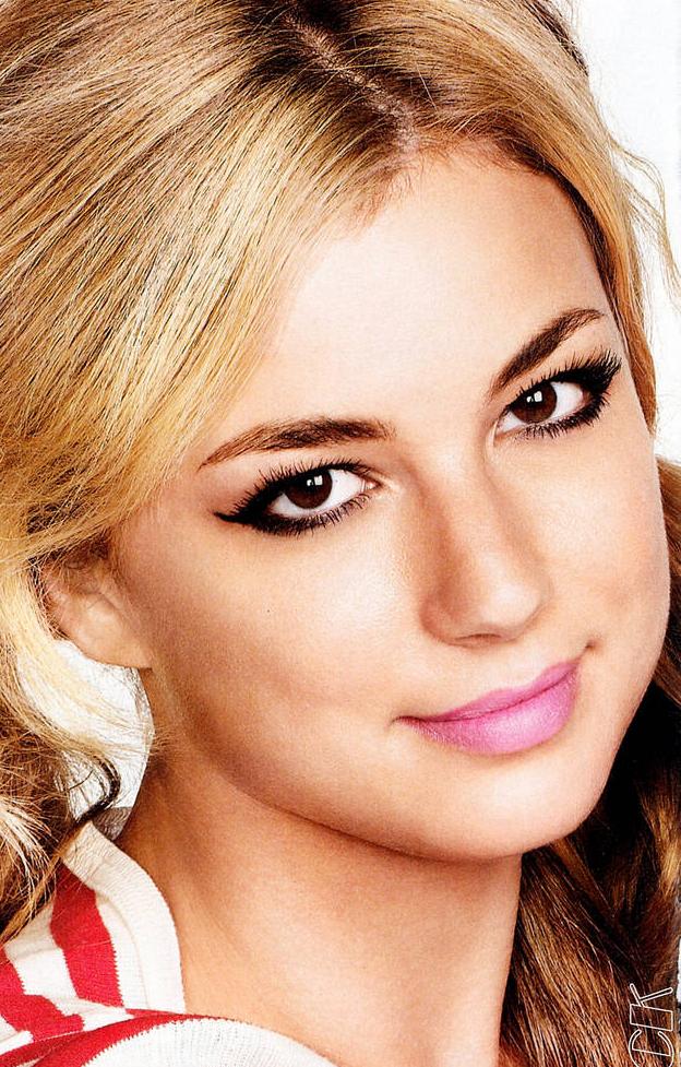 Emily VanCamp Emily VanCamp