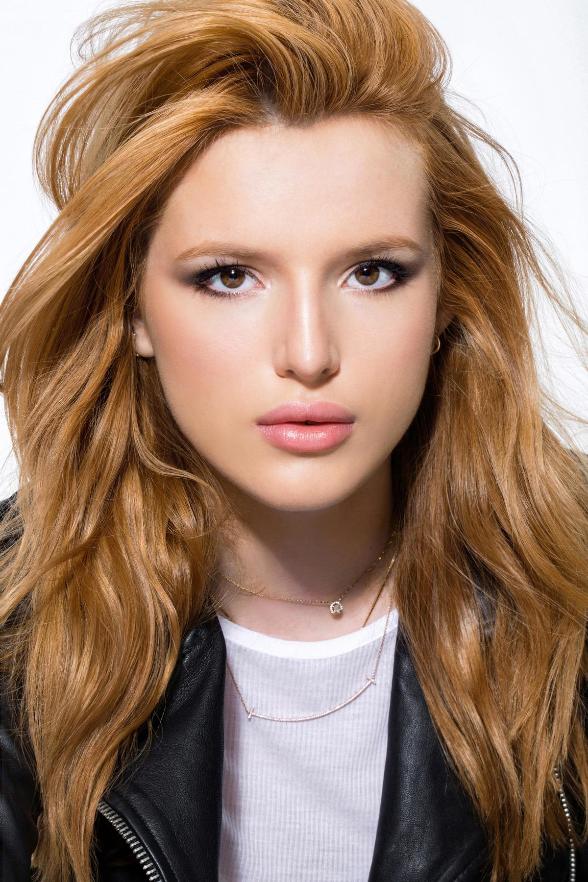 Bella Thorne image