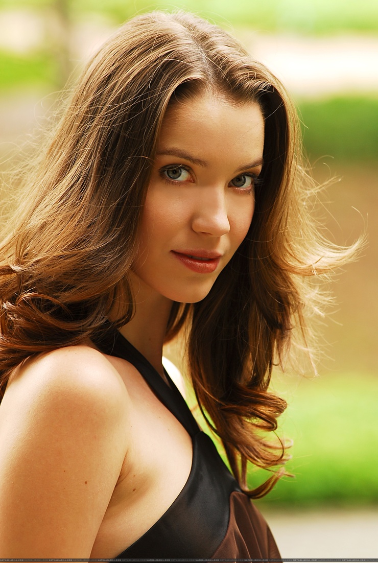 Nathália Dill