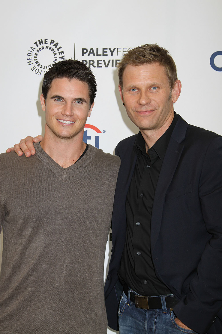 Robbie Amell