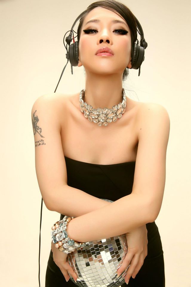 DJ Ivy V DJ Ivy V