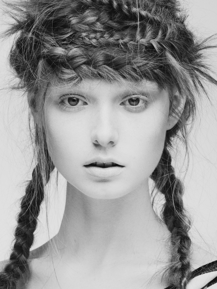 Grace Simmons Grace Simmons