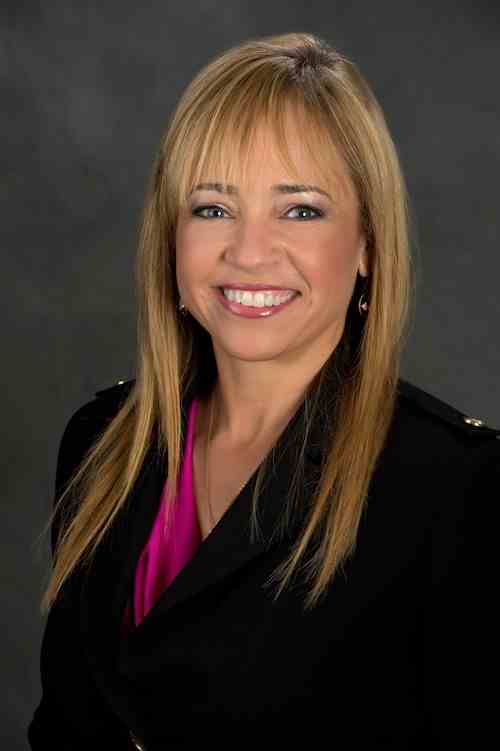 Stephania Bell