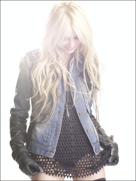 Taylor Momsen Taylor Momsen