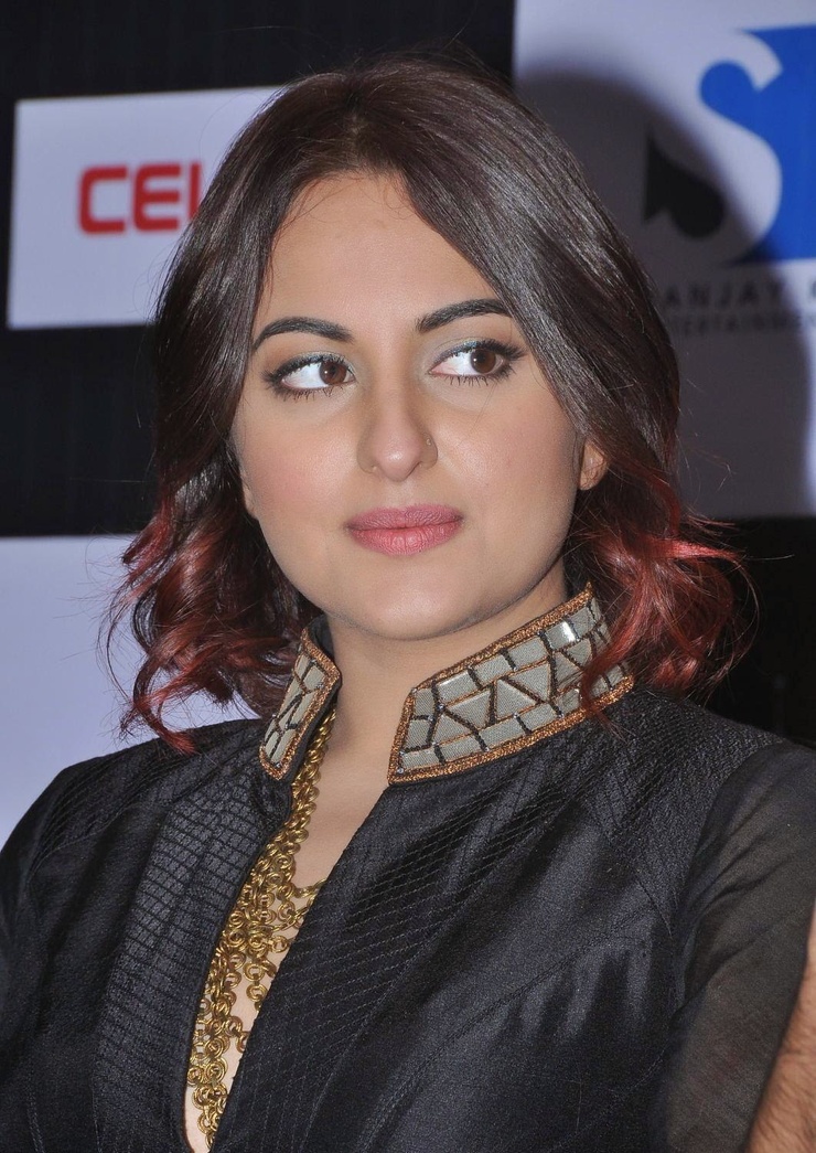 Sonakshi Sinha Sonakshi Sinha
