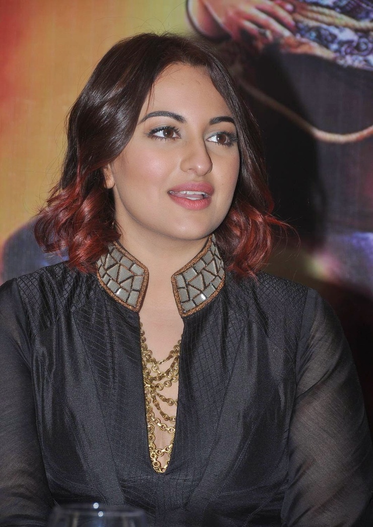 Sonakshi Sinha Sonakshi Sinha