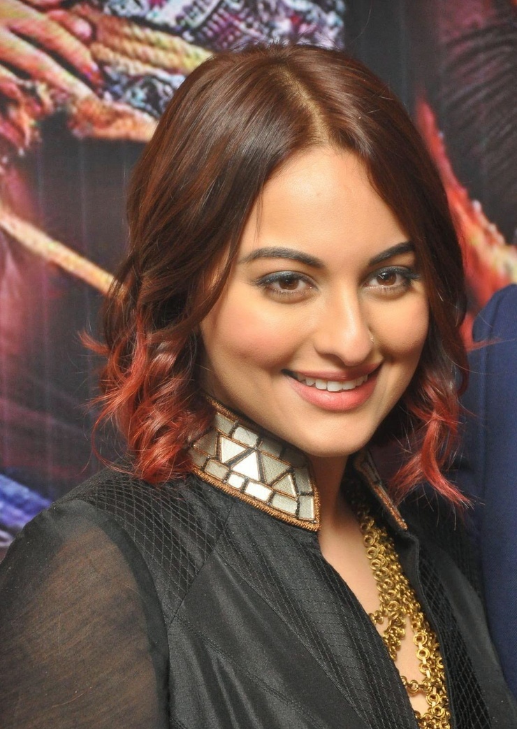 Sonakshi Sinha Sonakshi Sinha