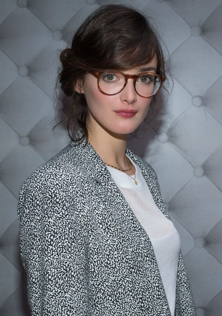 Next photo of Charlotte Le Bon