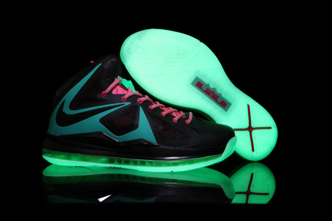 Lebron James -10(X) P.S Luminous Black/Jade/Pink Mens Nike Athletic Sneaker