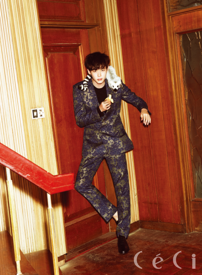 Jong Suk Lee