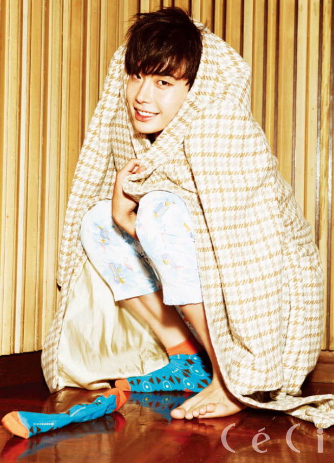 Jong Suk Lee