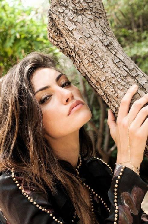 Phoebe Tonkin Phoebe Tonkin