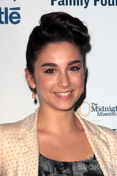 Molly Ephraim image