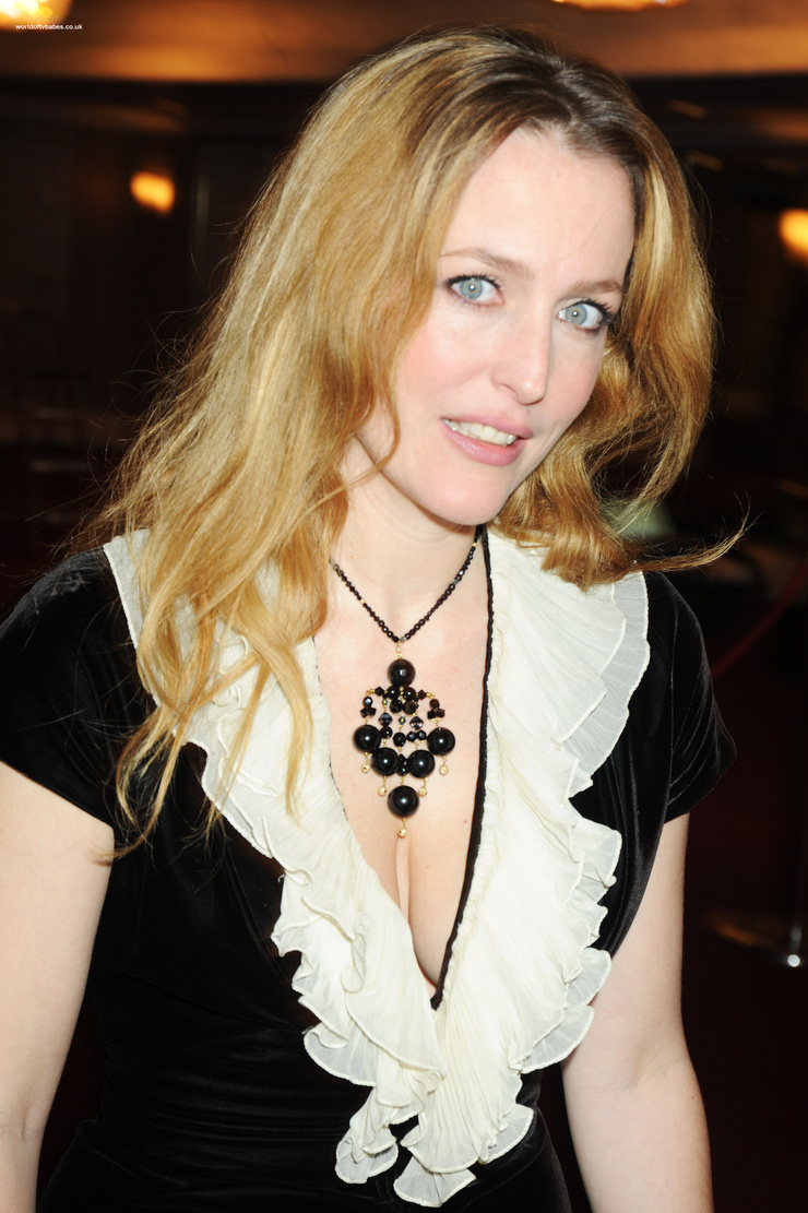 Gillian Anderson