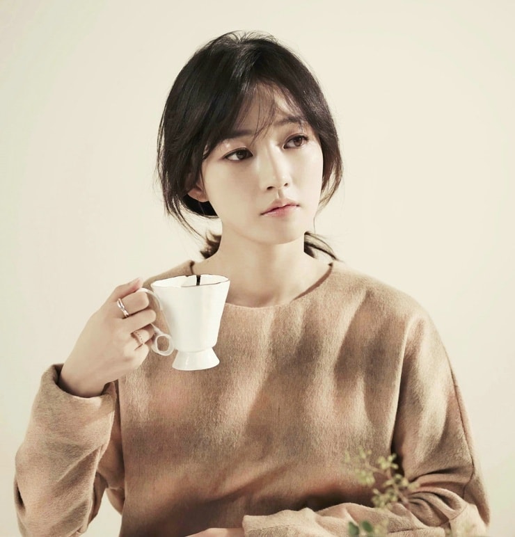 Song Ha Yoon