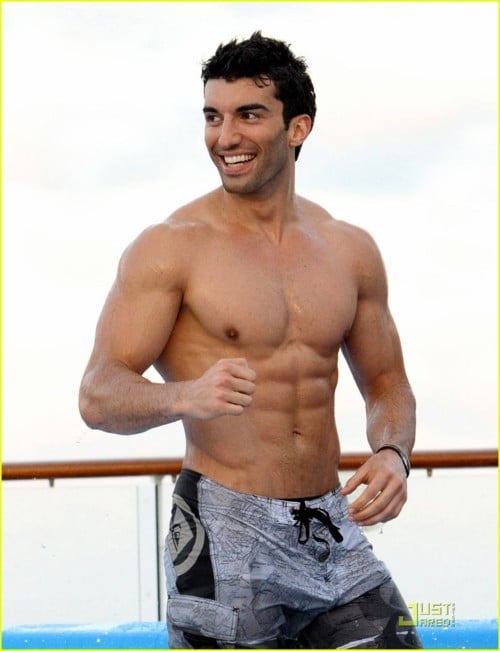 Picture of Justin Baldoni