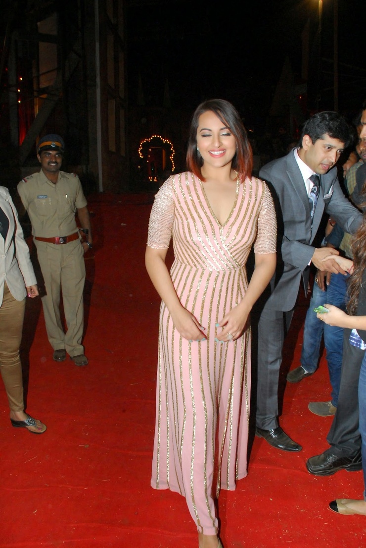 Sonakshi Sinha Sonakshi Sinha