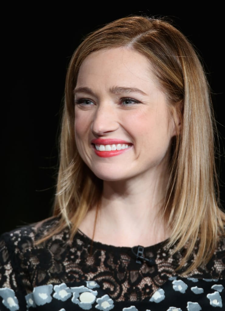 Kristen Connolly Kristen Connolly