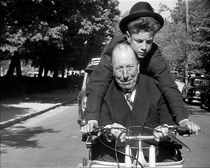 The Wheelchair (1960) The Wheelchair (1960)