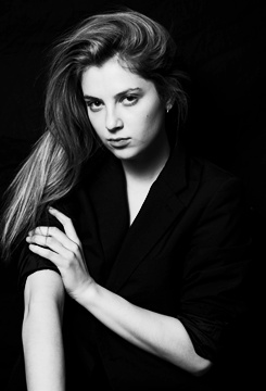 Zoe Levin