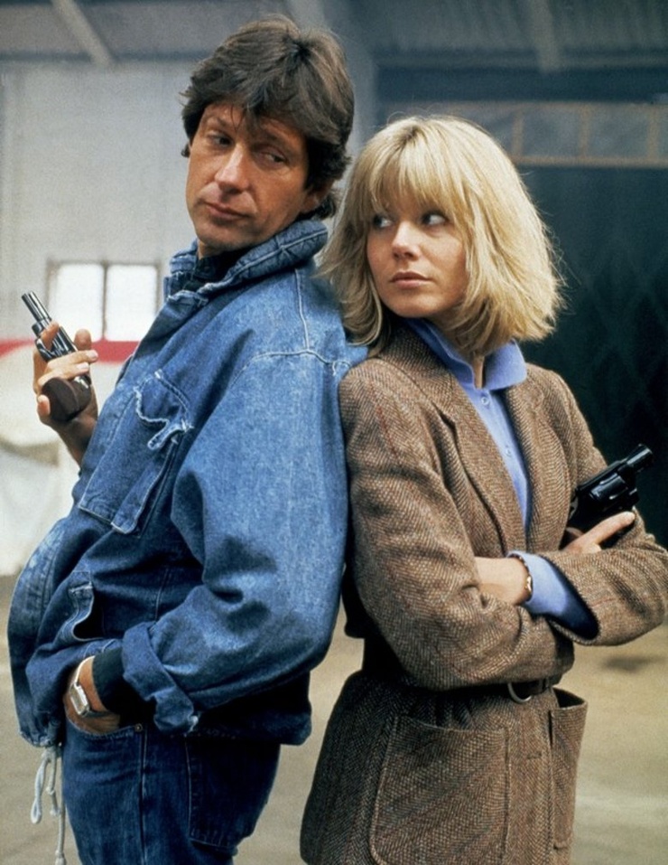 Glynis Barber