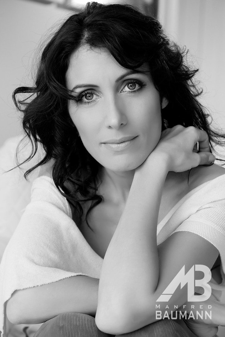 Lisa Edelstein image