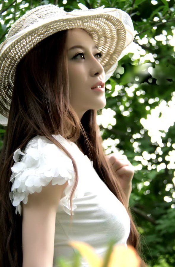 Jiang Yihan Jiang Yihan