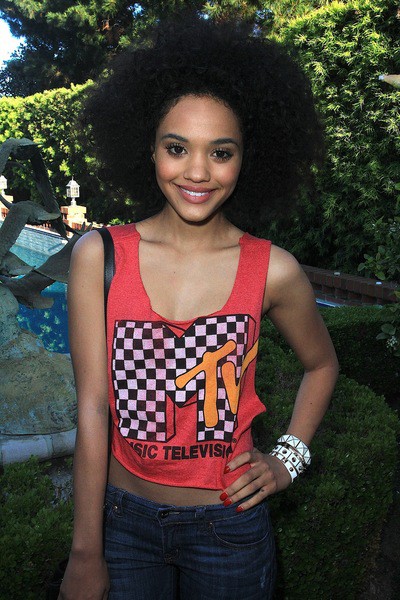 Kiersey Clemons