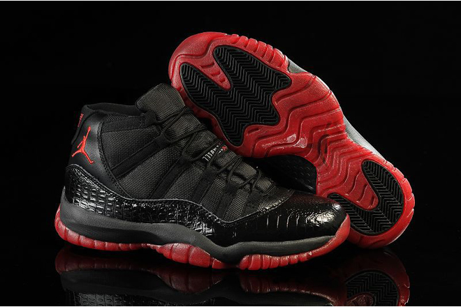 Features Black & Red Michael Jordan XI Mens 