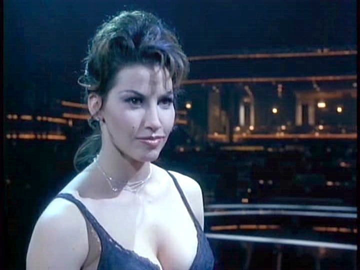 Gina Gershon