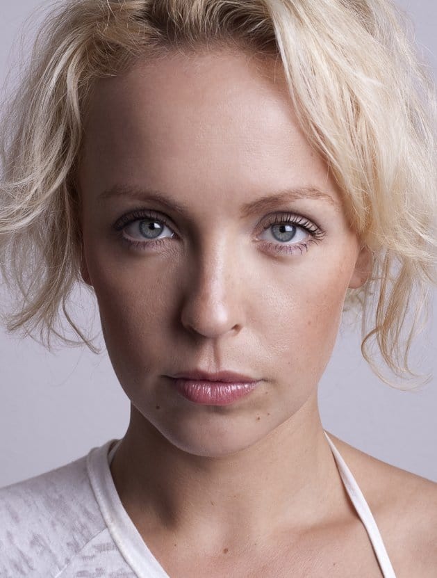 Julie R. Ølgaard Julie R. Ølgaard