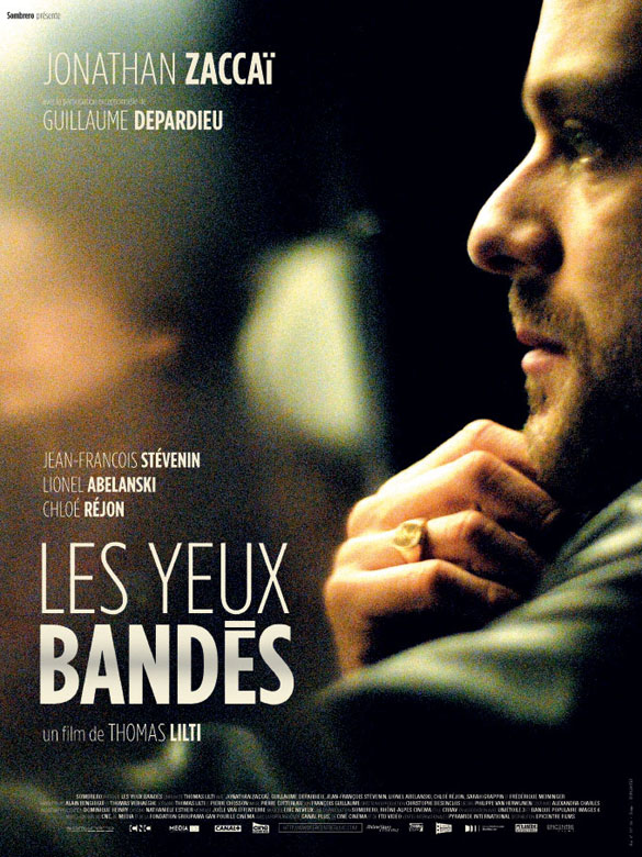 Les yeux bandés
