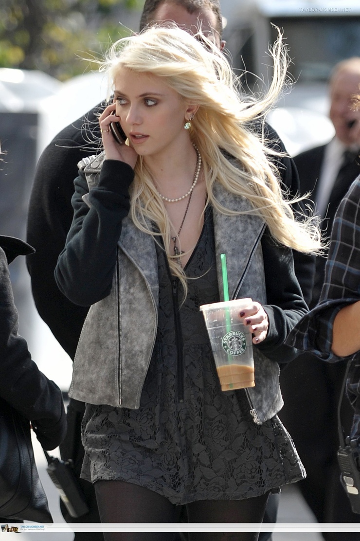 Taylor Momsen Taylor Momsen