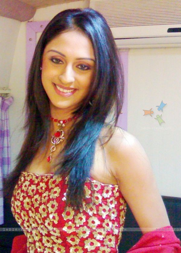 Krystle Dsouza