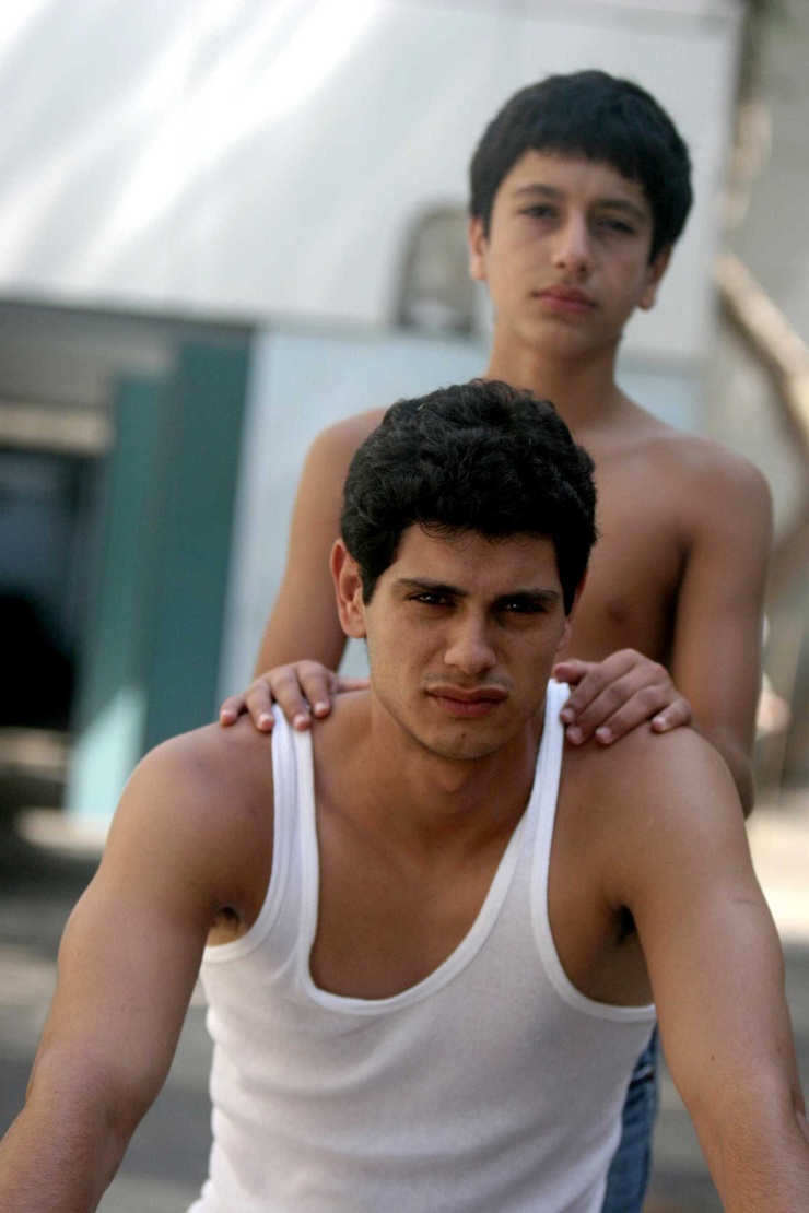 Zion Ve Ahiv                                  (2009)