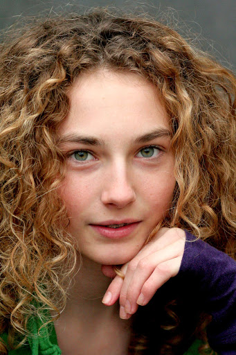 Image of Zoe Thurau