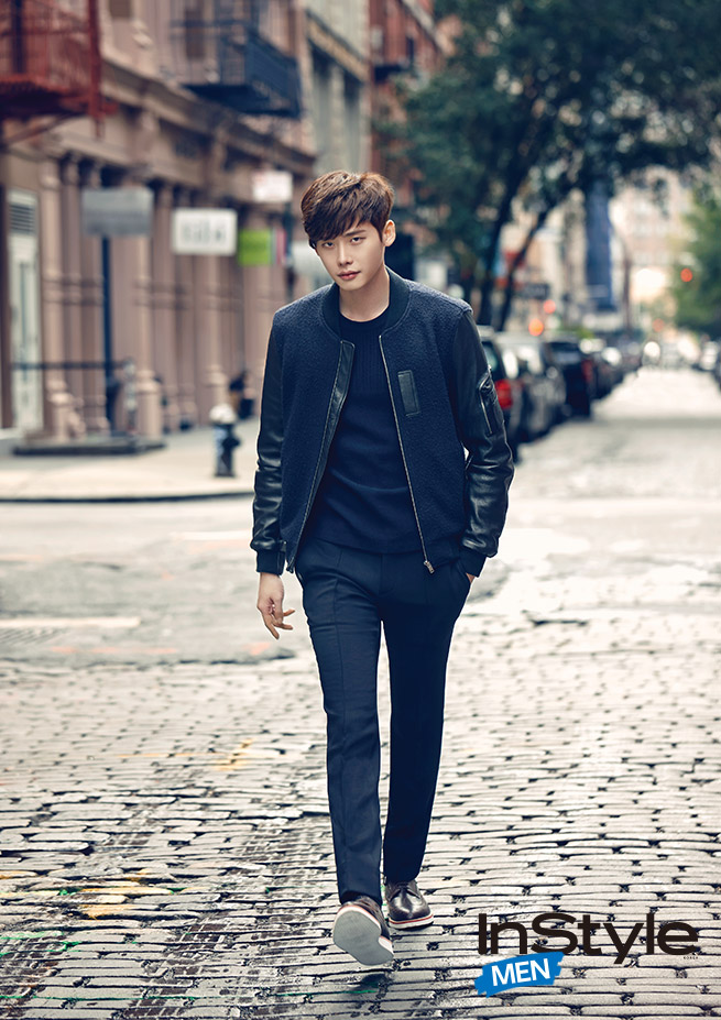 Jong Suk Lee